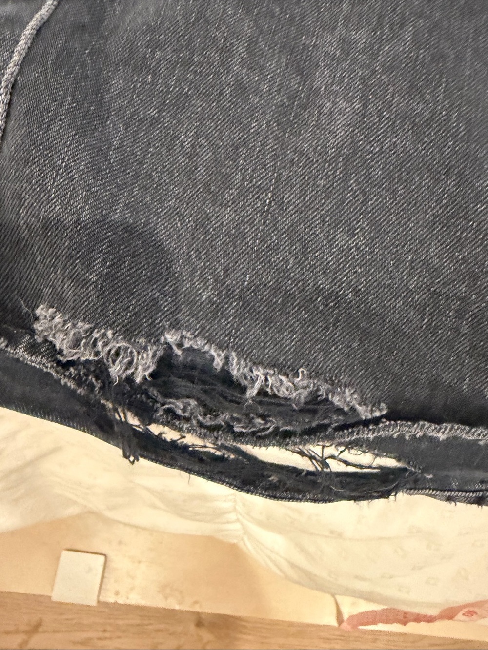 Agolde Washed Black Denim Jacket - Picture 6 of 6